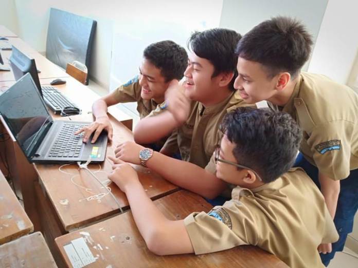 Dengan Aplikasi Ini, Anak Zaman Now Gampang Jadi Komikus