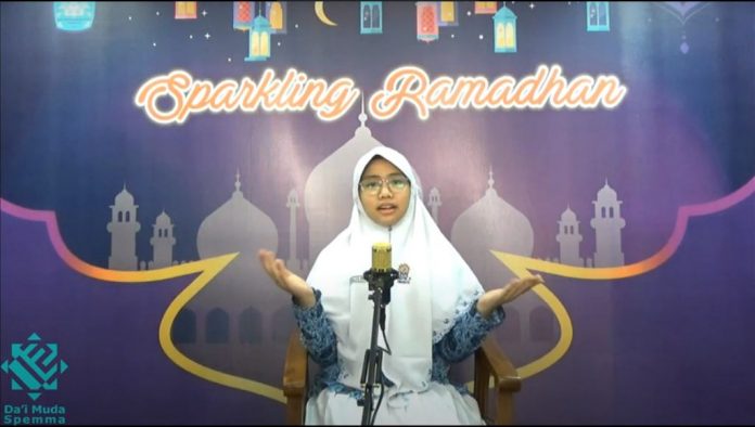 Siswi Ayu Ini Sampaikan Nasihat Saat Hati Menolak Nasihat