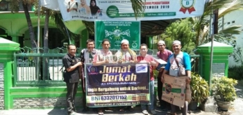 Ika Spemma Surabaya Ajak Masyarakat Berbagi Nasi Bungkus Tiap Jumat